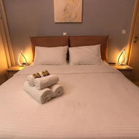 Luxury 10' From The Center * Atenas
